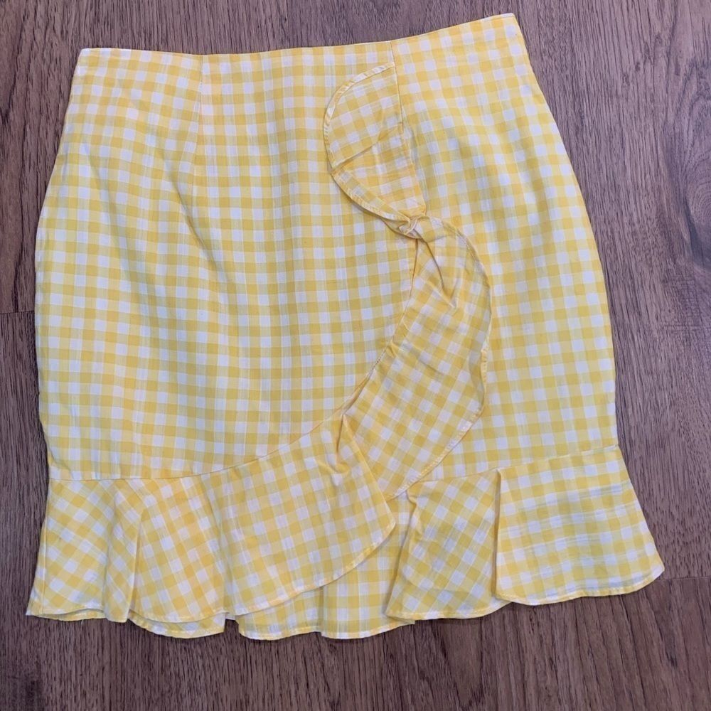 Nude white and yellow Gingham Skirt size s